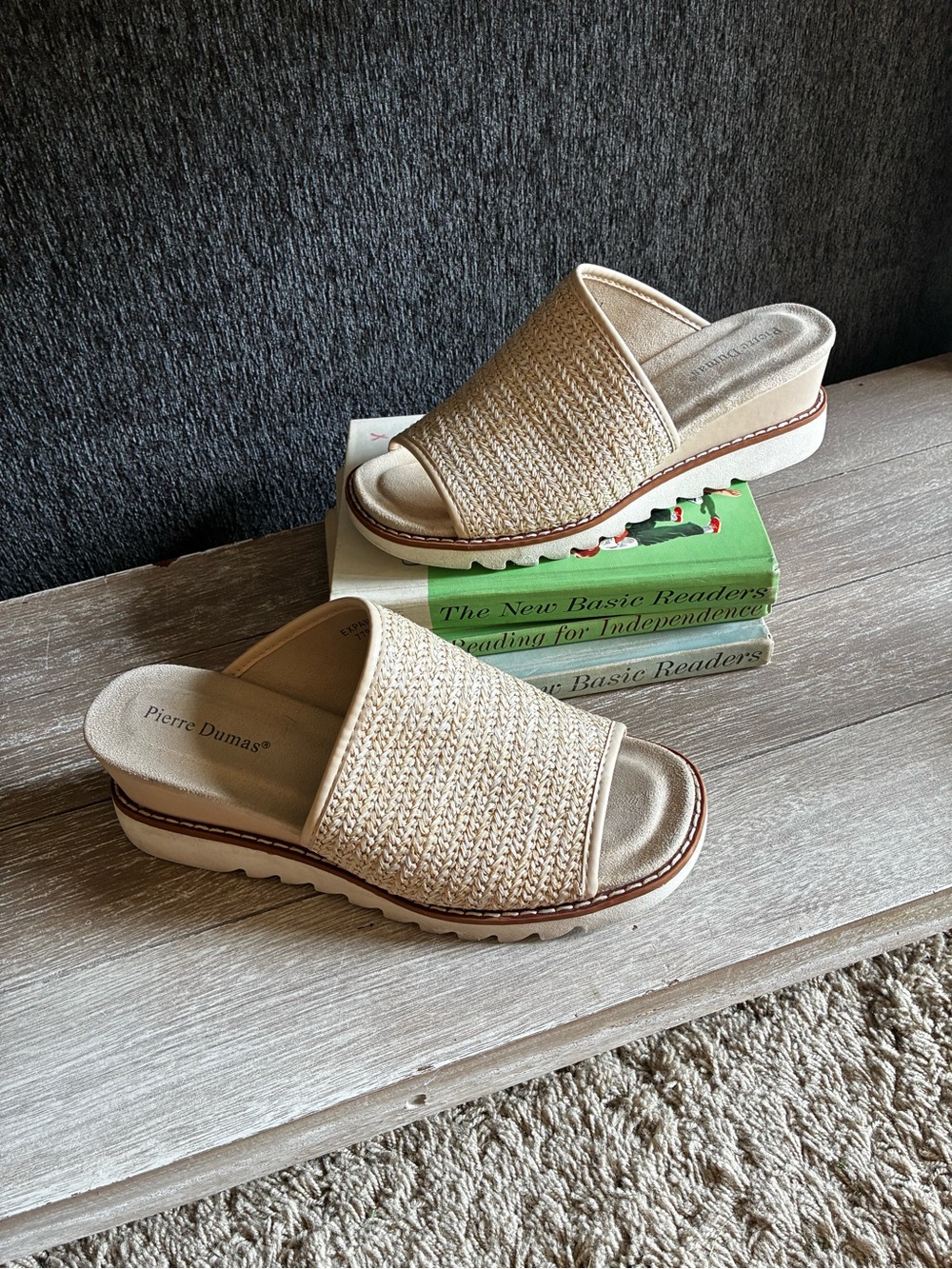 Pierre Dumas Women's Cream Woven Slide Sandals With Gold Metallic Details